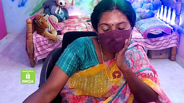 Snapshot of Novapol chatting on 01/06/25, 12:35 Novapol online show from 01/06/25, 12:35