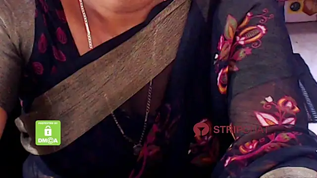 Snapshot of Novapol chatting on 02/05/25, 05:20 Novapol online show from 02/05/25, 05:20