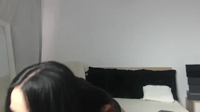 Layla23a online show from 06/19/26, 09:24