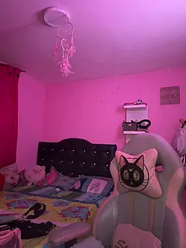 Snapshot of stassie_ chatting on 01/23/25, 11:26 stassie  online show from 01/23/25, 11:26