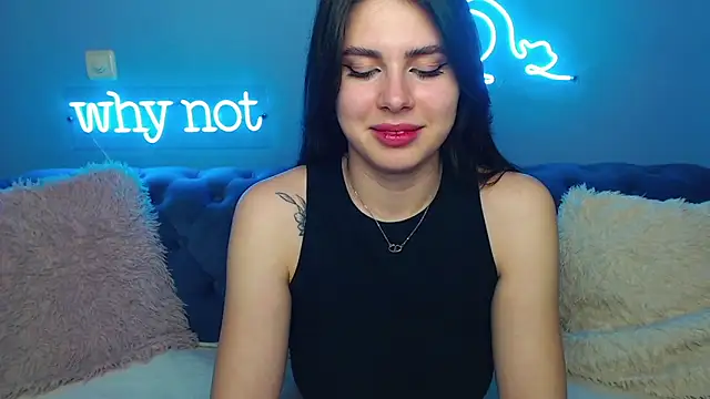 Snapshot of ViollinaLove chatting on 03/14/25, 05:57 ViollinaLove online show from 03/14/25, 05:57