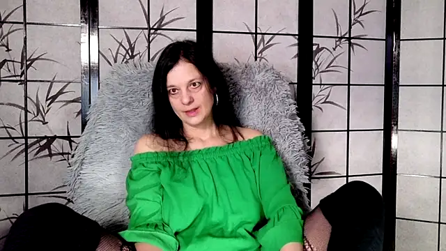 Snapshot of _Sweetlonglips_ chatting on 02/24/26, 08:01 Sweetlonglips online show from 02/24/26, 08:01