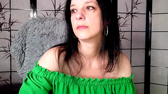 Snapshot of _Sweetlonglips_ chatting on 03/30/26, 07:31 Sweetlonglips online show from 03/30/26, 07:31