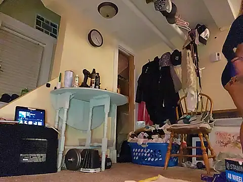 MaddisonX online show from 11/03/25, 09:21