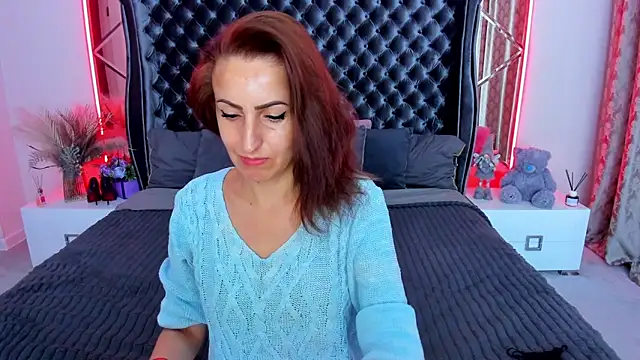 Snapshot of Rebecca_Diamond chatting on 05/28/26, 05:38 Rebecca Diamond online show from 05/28/26, 05:38
