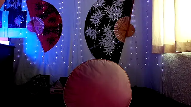 GamerGirlRoxyAndLee online show from 06/26/26, 08:02