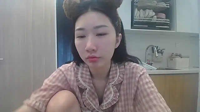 Snapshot of Asiagirll chatting on 05/11/26, 02:06 Asiagirll online show from 05/11/26, 02:06