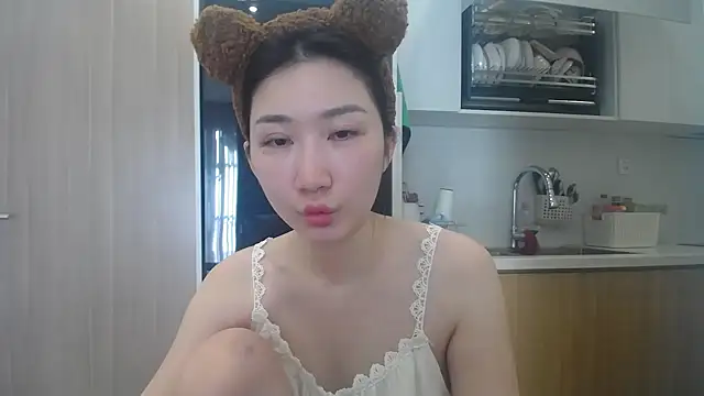 Snapshot of Asiagirll chatting on 05/27/26, 12:07 Asiagirll online show from 05/27/26, 12:07