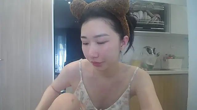 Snapshot of Asiagirll chatting on 05/28/26, 01:14 Asiagirll online show from 05/28/26, 01:14