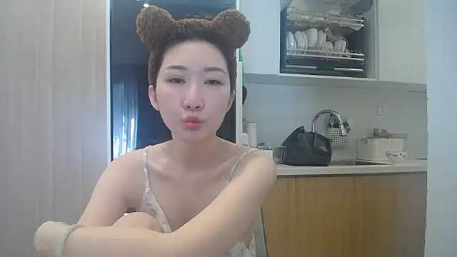 Snapshot of Asiagirll chatting on 06/01/26, 01:51 Asiagirll online show from 06/01/26, 01:51
