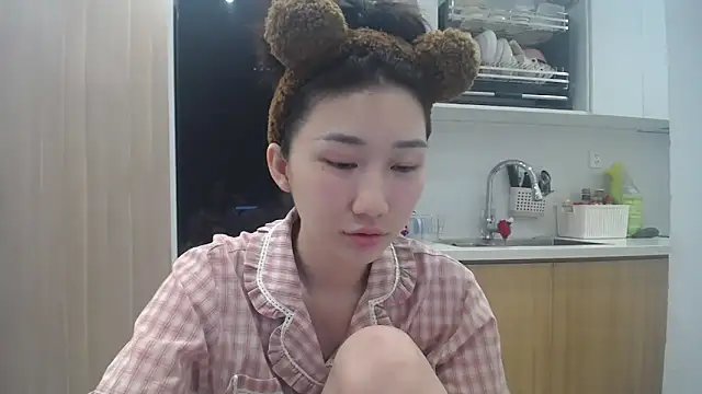 Snapshot of Asiagirll chatting on 06/09/26, 02:06 Asiagirll online show from 06/09/26, 02:06