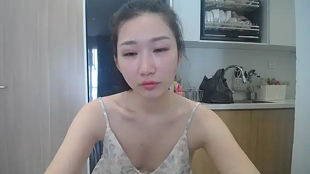 Asiagirll online show from 06/24/26, 12:09