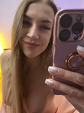 Snapshot of Cute-Alice chatting on 12/22/24, 02:27 Cute-Alice online show from 12/22/24, 02:27