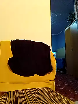 Snapshot of Rolandxxxr chatting on 02/24/25, 11:09 Rolandxxxr online show from 02/24/25, 11:09