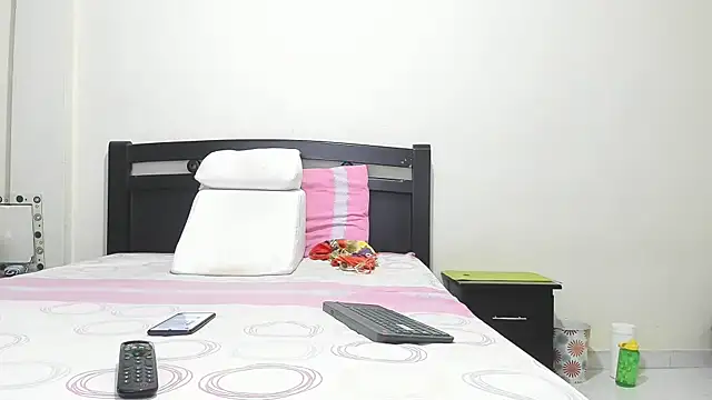 mara2020 69 online show from 10/05/25, 02:37