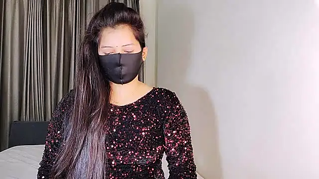 Snapshot of YourLovelyQueen chatting on 12/14/24, 08:29 YourLovelyQueen online show from 12/14/24, 08:29