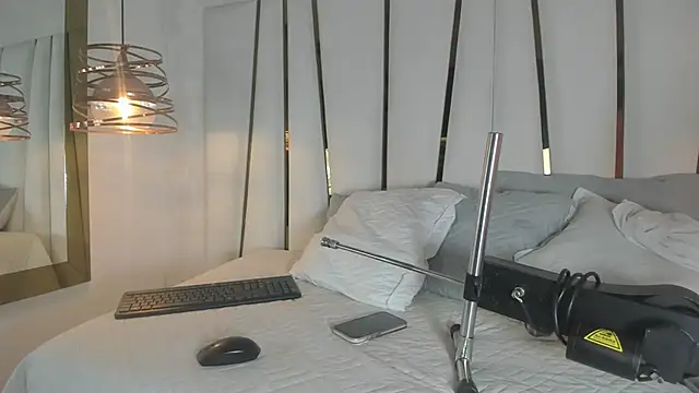 elena mature online show from 06/05/26, 07:08