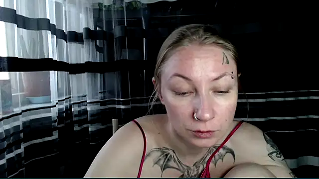 Snapshot of cold_lollipop chatting on 11/20/25, 07:19 cold lollipop online show from 11/20/25, 07:19