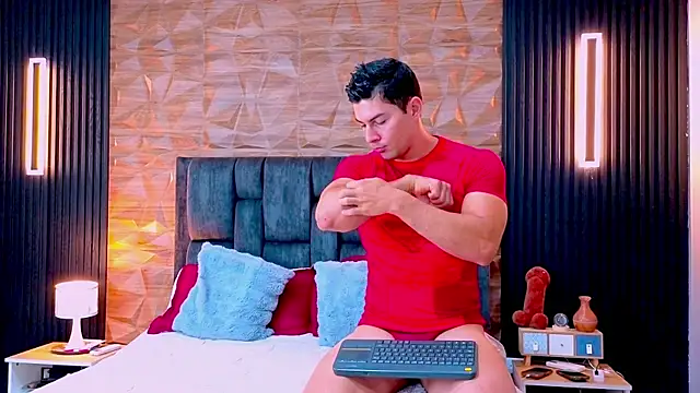 FelipeAndMarcello3 online show from 05/26/26, 02:02