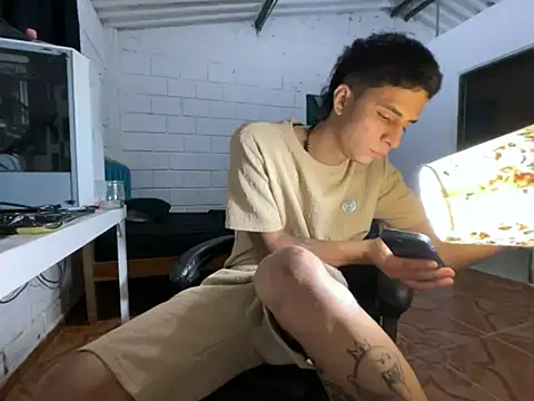 Max TheHorseDick online show from 04/28/26, 12:31
