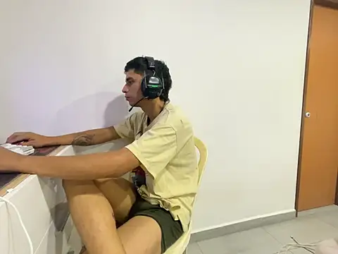 Max TheHorseDick online show from 05/04/26, 10:06