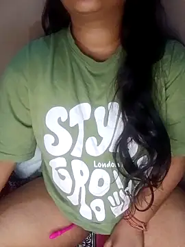 Snapshot of Sweet-Berry chatting on 02/24/25, 05:53 Sweet-Berry online show from 02/24/25, 05:53