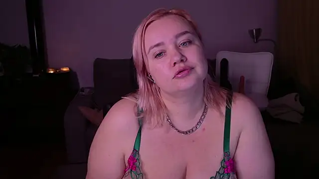 Snapshot of MargotGrey chatting on 01/08/25, 06:31 MargotGrey online show from 01/08/25, 06:31