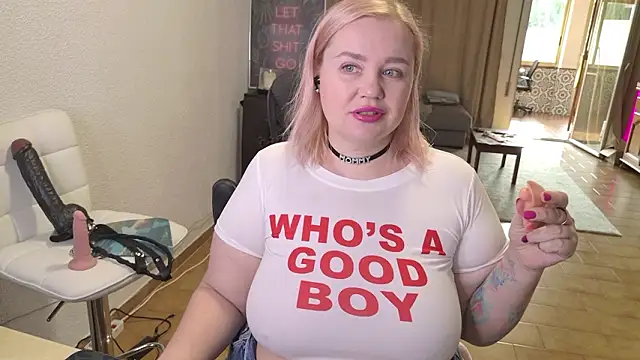 Snapshot of MargotGrey chatting on 02/01/26, 10:14 MargotGrey online show from 02/01/26, 10:14