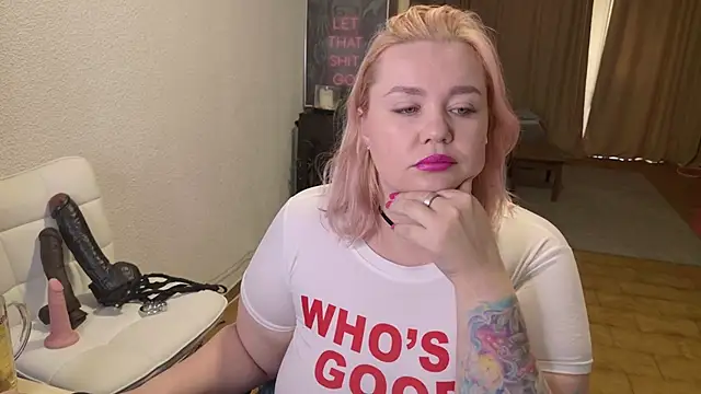 Snapshot of MargotGrey chatting on 02/05/26, 11:04 MargotGrey online show from 02/05/26, 11:04