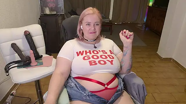 Snapshot of MargotGrey chatting on 03/06/26, 09:28 MargotGrey online show from 03/06/26, 09:28