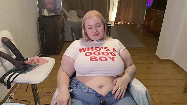 Snapshot of MargotGrey chatting on 03/07/26, 09:17 MargotGrey online show from 03/07/26, 09:17