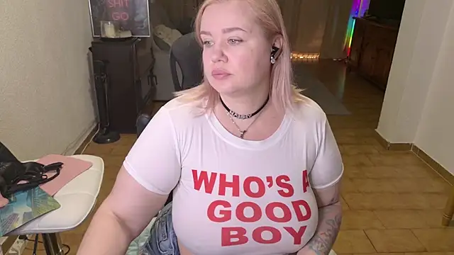 Snapshot of MargotGrey chatting on 03/09/26, 09:02 MargotGrey online show from 03/09/26, 09:02