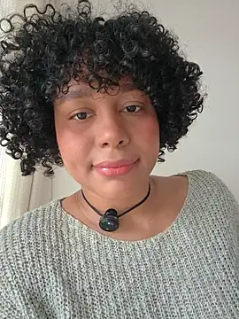 Snapshot of Electric_bae chatting on 02/01/26, 02:15 Electric bae online show from 02/01/26, 02:15