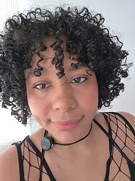 Snapshot of Electric_bae chatting on 02/22/26, 01:31 Electric bae online show from 02/22/26, 01:31