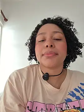 Snapshot of Electric_bae chatting on 03/22/26, 01:36 Electric bae online show from 03/22/26, 01:36