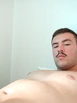 Snapshot of urielpereira chatting on 11/04/25, 04:28 urielpereira online show from 11/04/25, 04:28