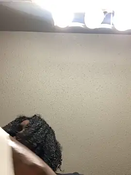 Snapshot of Foreignthababyy chatting on 11/18/25, 03:16 Foreignthababyy online show from 11/18/25, 03:16