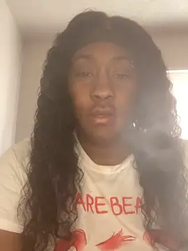 Snapshot of Foreignthababyy chatting on 02/15/26, 03:42 Foreignthababyy online show from 02/15/26, 03:42