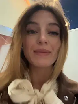 -AngelAri- online show from 10/24/25, 09:06