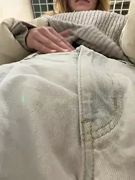 -AngelAri- online show from 05/03/26, 09:15