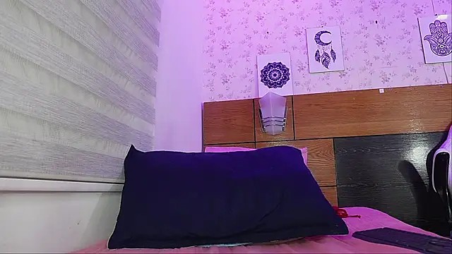 Snapshot of mssburbuja chatting on 03/06/25, 06:19 mssburbuja online show from 03/06/25, 06:19