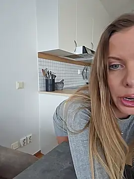 novaforyou1 online show from 03/01/25, 03:16