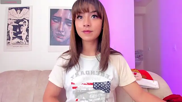 Snapshot of Moonlight1002 chatting on 12/10/24, 04:02 Moonlight1002 online show from 12/10/24, 04:02