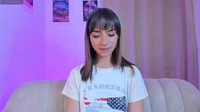 Snapshot of Moonlight1002 chatting on 02/20/25, 03:56 Moonlight1002 online show from 02/20/25, 03:56