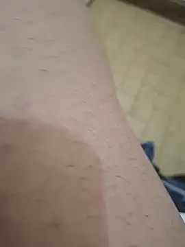 Snapshot of Frossi94 chatting on 11/12/25, 11:32 Frossi94 online show from 11/12/25, 11:32