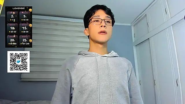 tom Howard online show from 09/19/25, 03:41