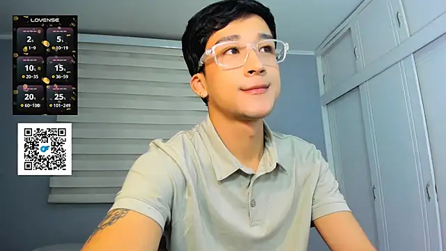 tom Howard online show from 09/28/25, 01:55