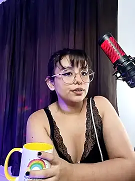 Snapshot of mary_diaz1 chatting on 01/04/25, 08:06 mary diaz1 online show from 01/04/25, 08:06