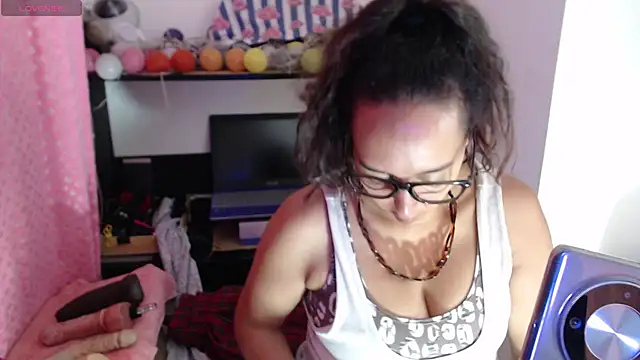 Snapshot of Bekkakinky chatting on 03/05/26, 04:25 Bekkakinky online show from 03/05/26, 04:25