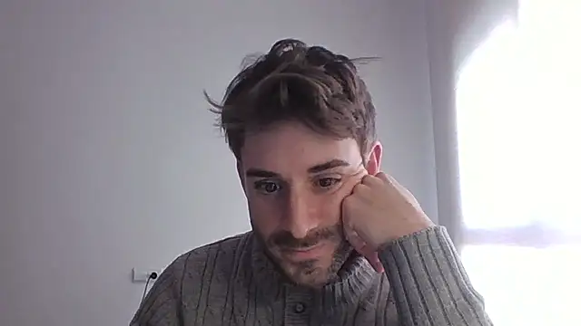 Snapshot of vargas90 chatting on 01/07/26, 11:23 vargas90 online show from 01/07/26, 11:23